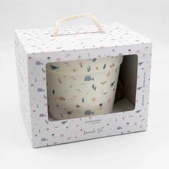 Bamboom Strandset in silicone (emmer, schep en doos met 4 blikken)