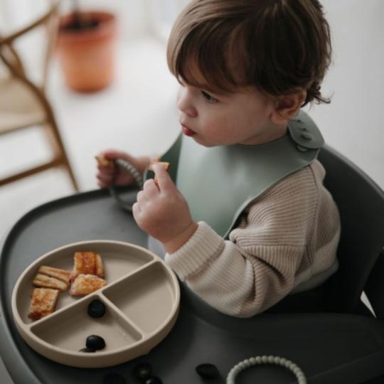 Mushie Silicone Bord met zuignap