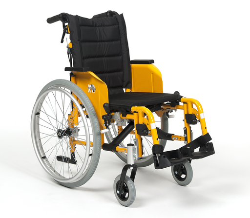 [028126] Chaise roulante petit enfant